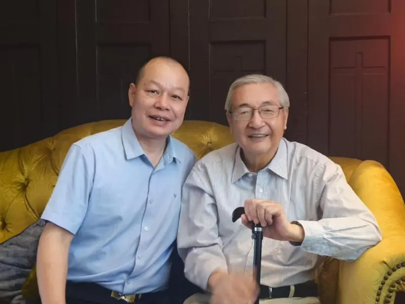Incontro con l'accademico CAS Xu Zhihong per esplorare la tecnologia di bioproduzione dell'Anoectochilus e ottenere la sua iscrizione esclusiva per Xinquan Shibawan Ice Snow Anoectochilus